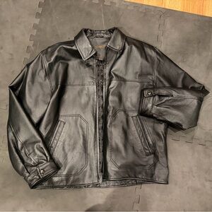 Women’s 100% genuine leather jacket black large